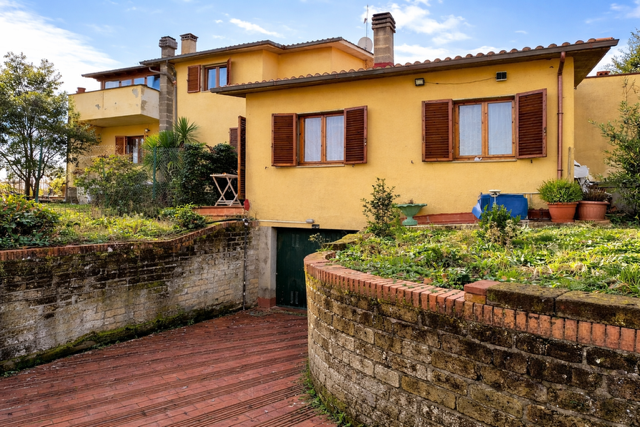 Villa Bifamiliare con giardino, Castelnuovo Berardenga ponte a bozzone