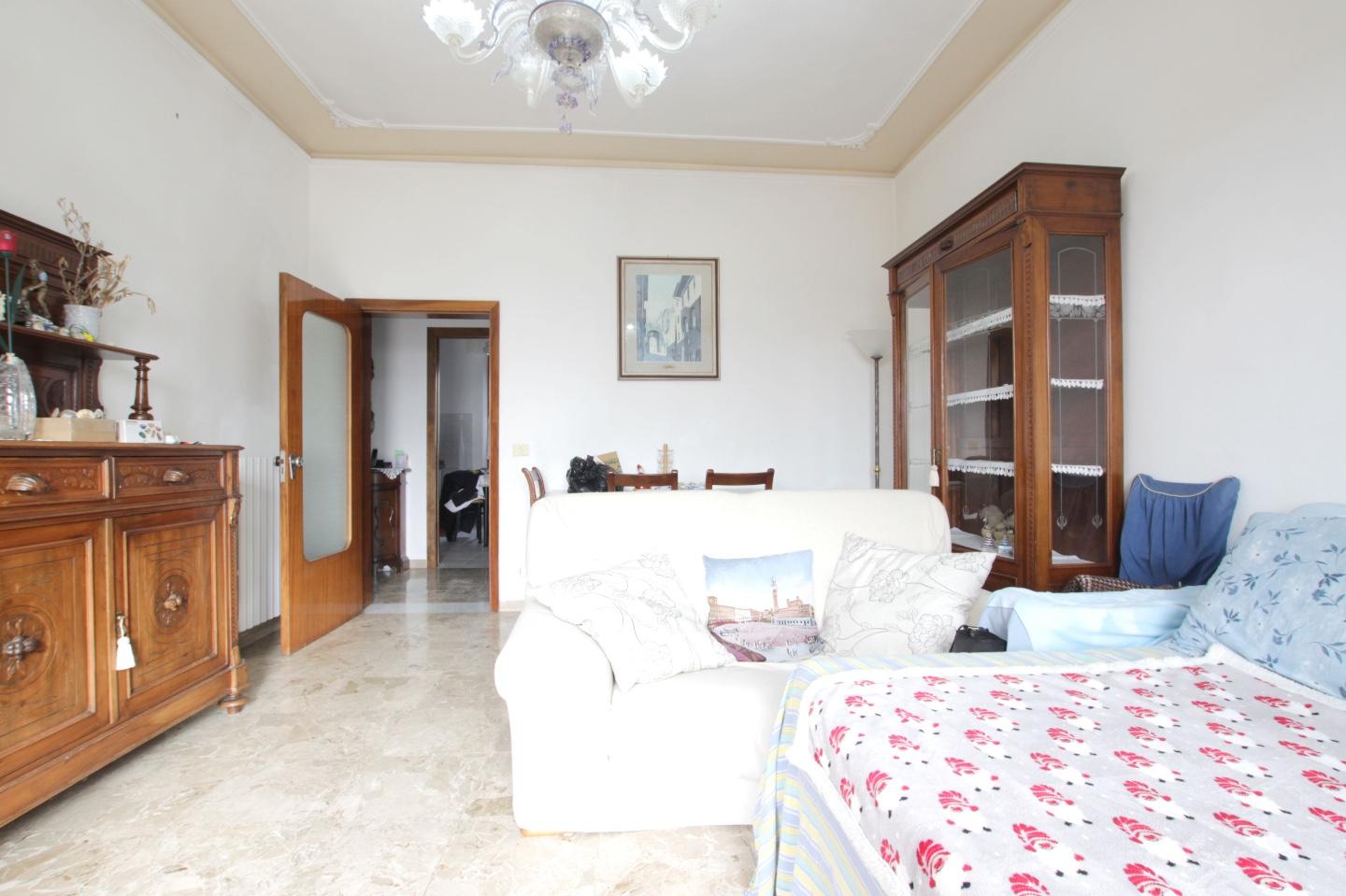 Appartamento con terrazzo, Siena petriccio
