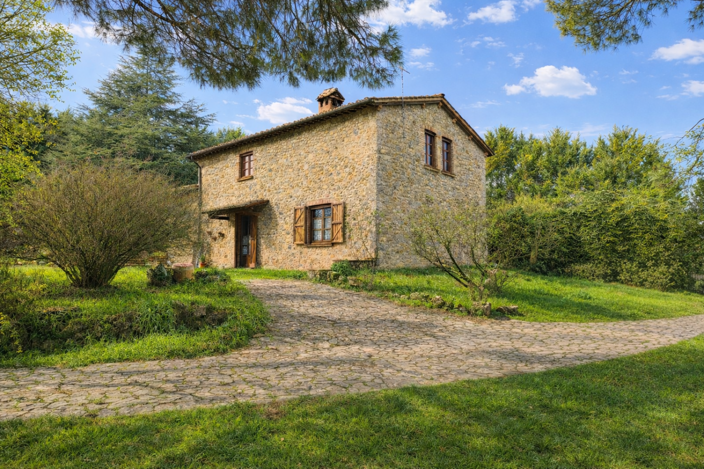 Rustico con giardino, Monteriggioni pian del lago