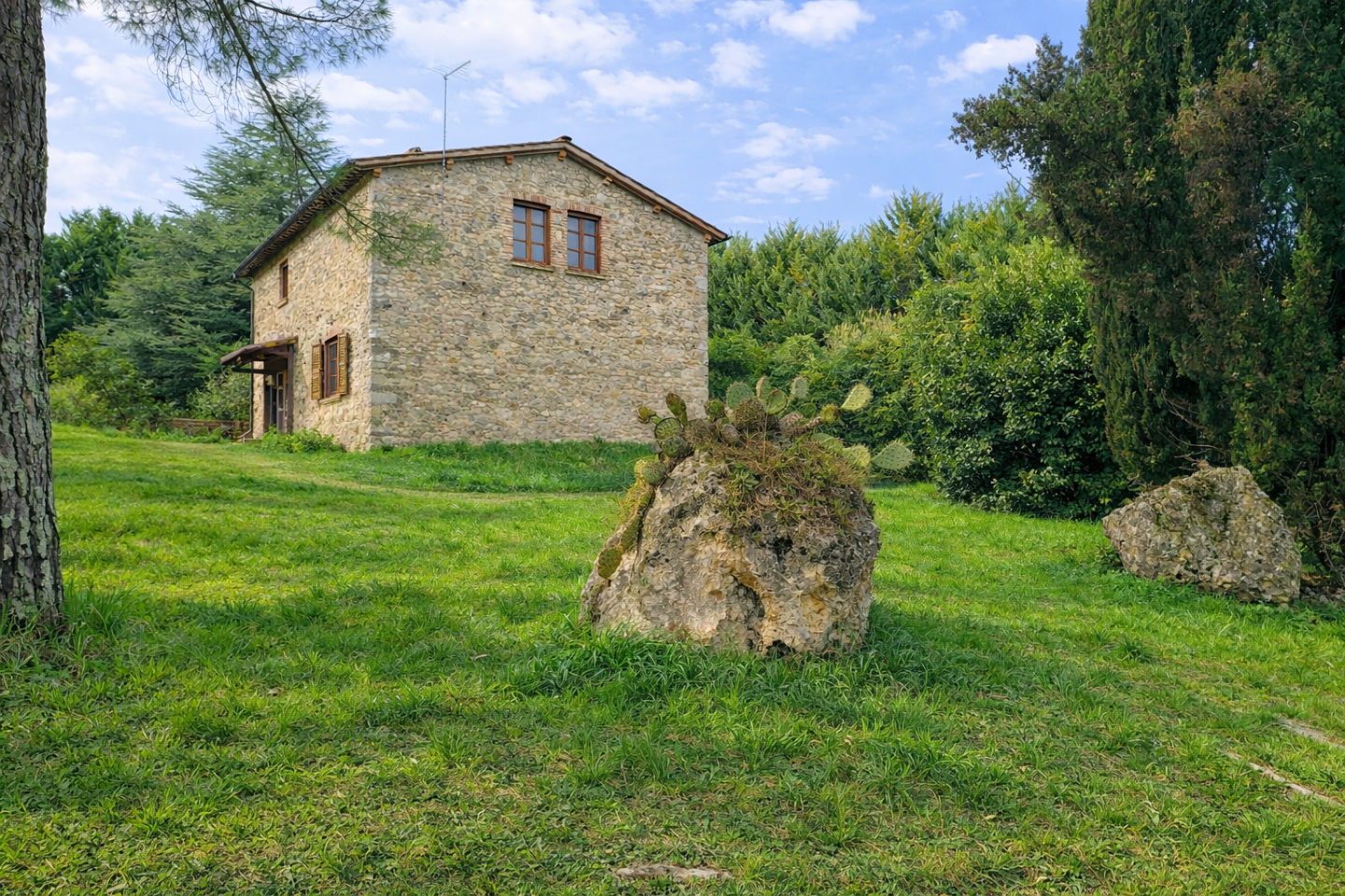 Rustico con giardino, Monteriggioni pian del lago