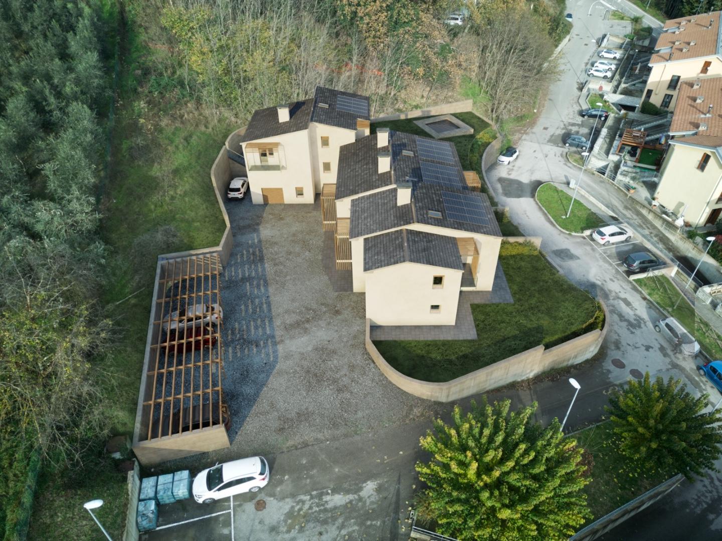 Villa con giardino, Monteriggioni uopini