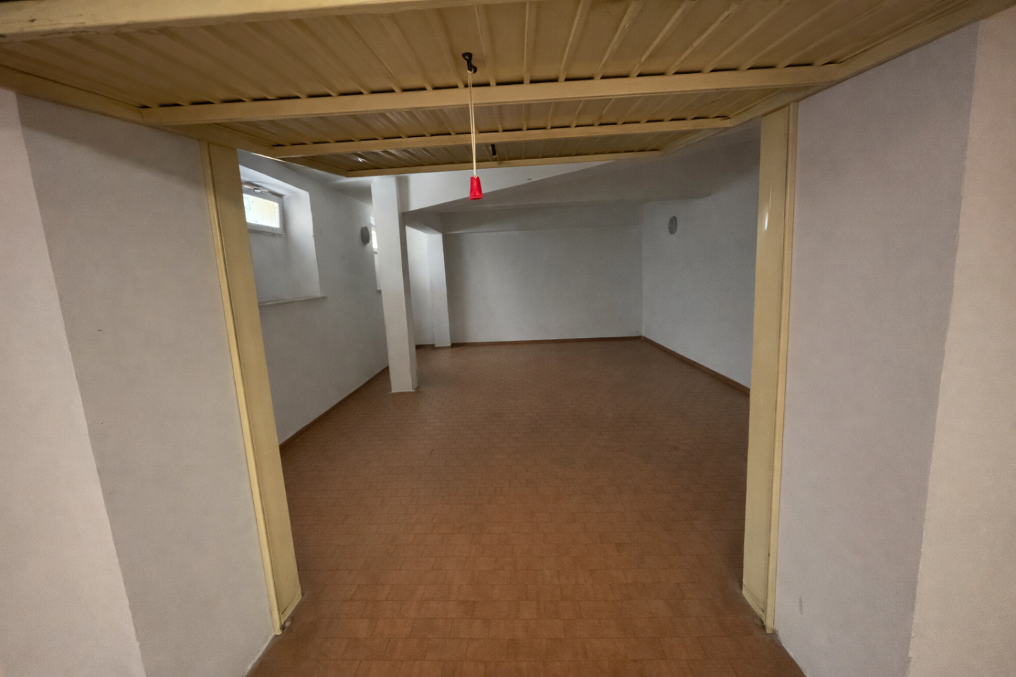 Box/Garage 48mq in vendita a Siena