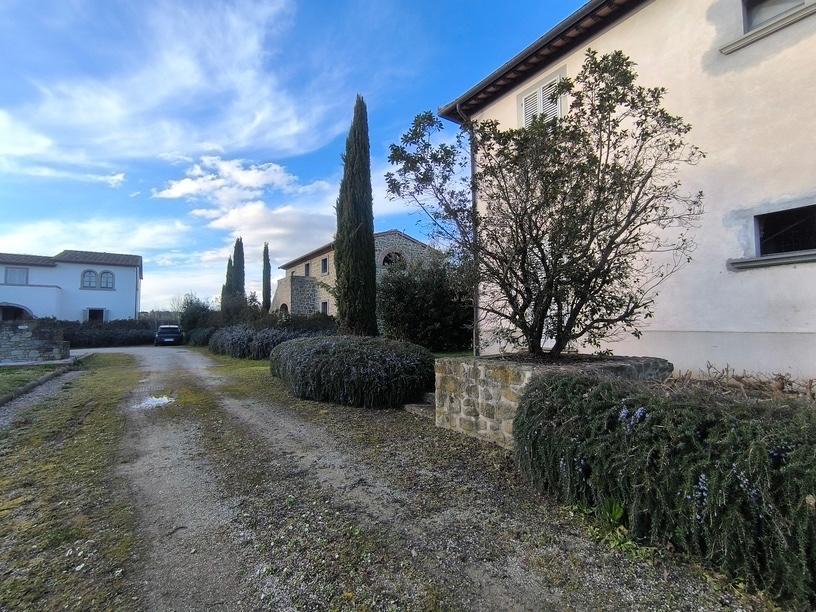 Rustico con giardino a Cortona