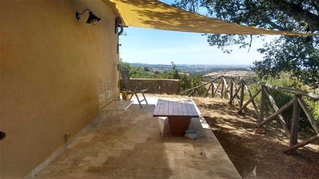 Rustico con giardino a Roccalbegna