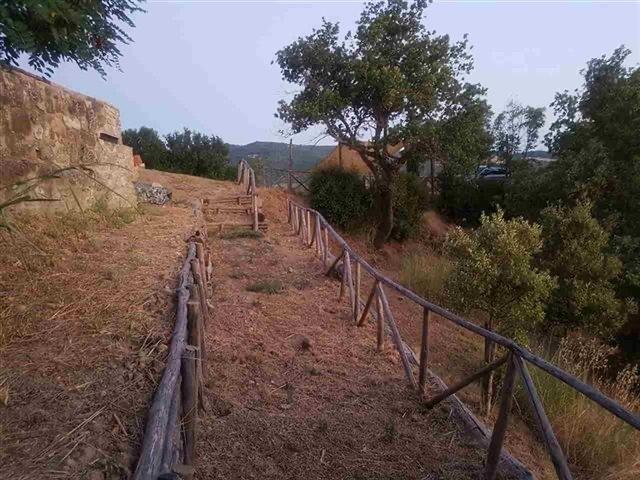 Rustico con giardino a Roccalbegna