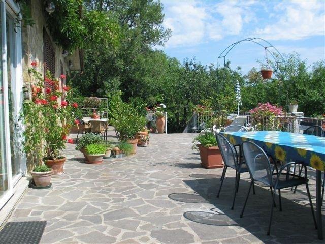 Villa con giardino, Siena ponte al bozzone