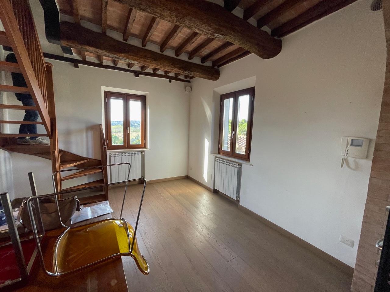 Quadrilocale con giardino a Siena