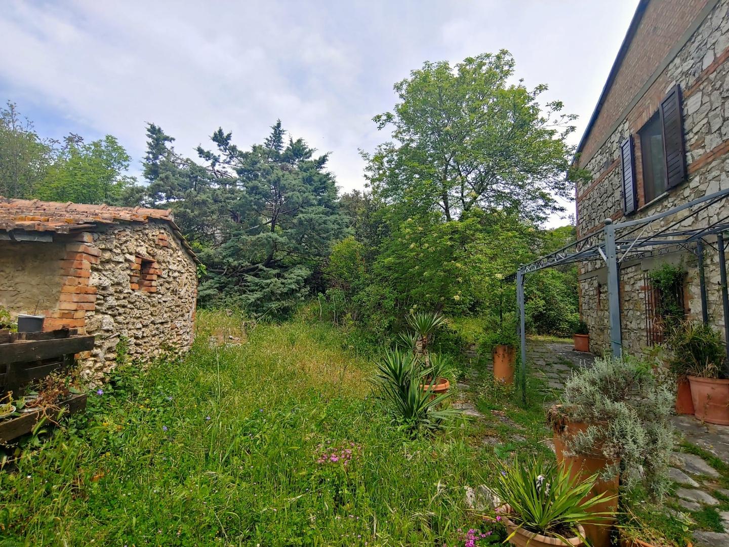 Rustico con giardino a Rapolano Terme