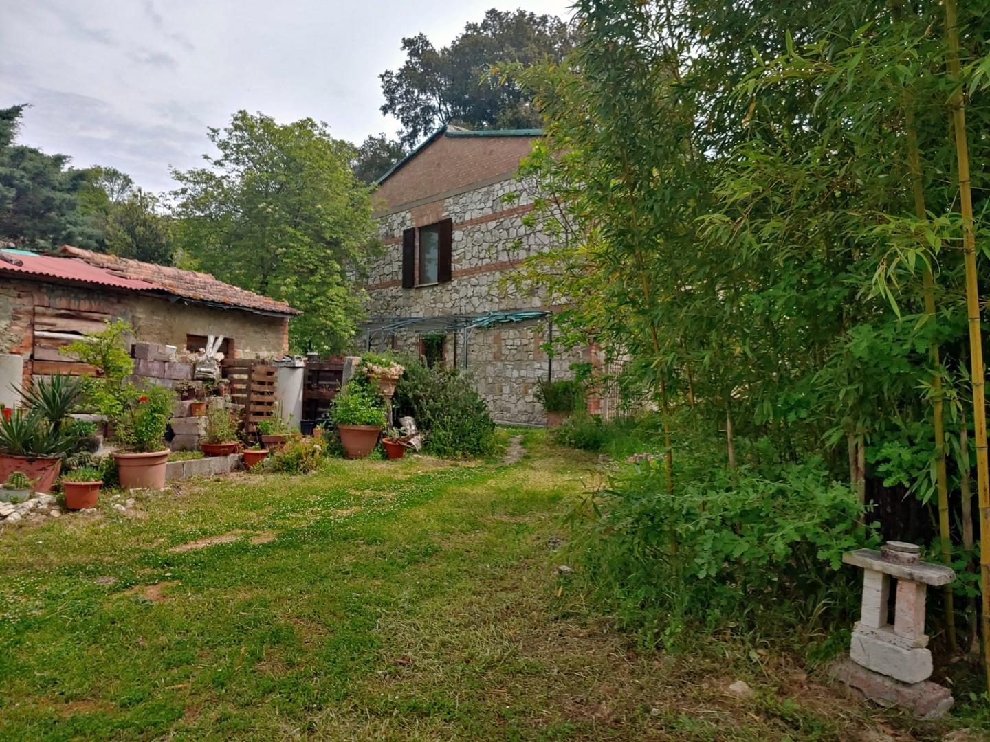 Rustico con giardino a Rapolano Terme