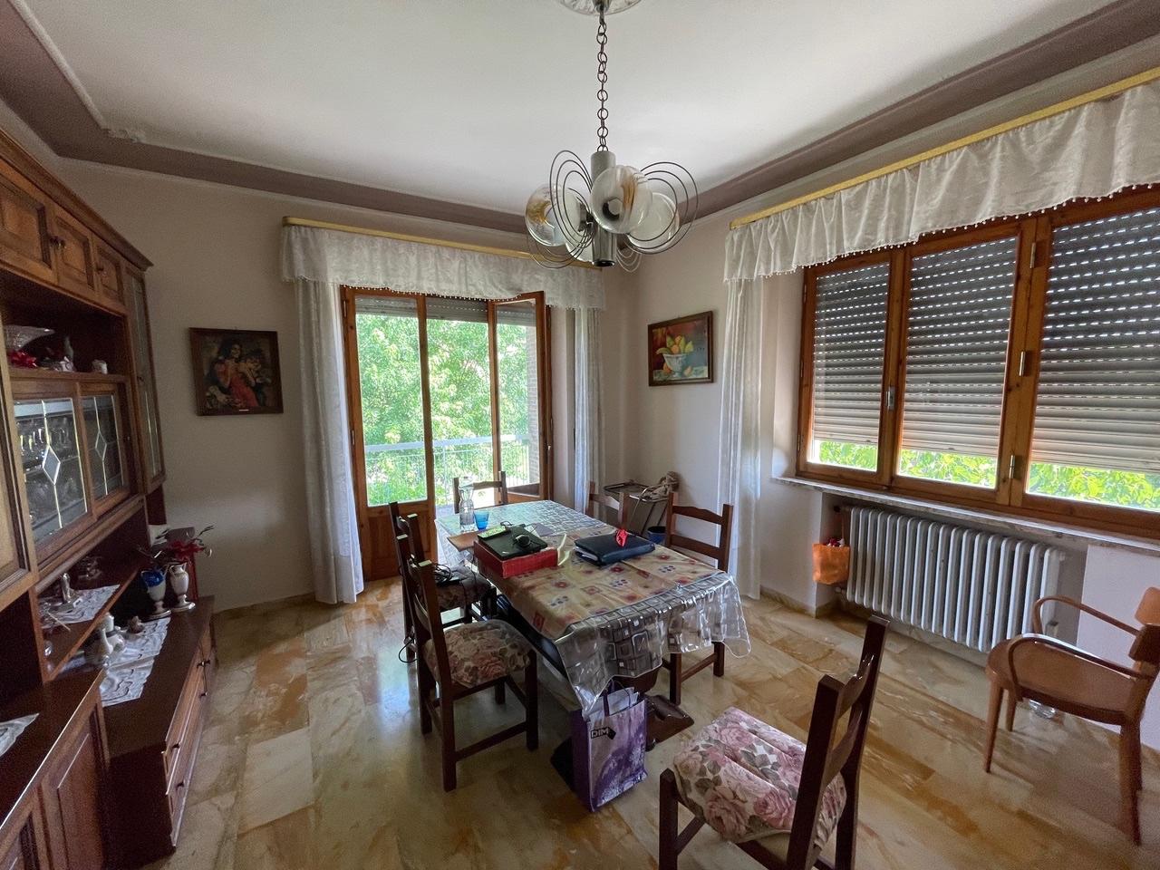 Villa con giardino, Sovicille rosia
