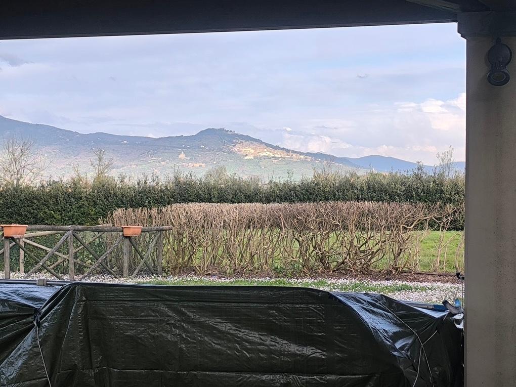 Rustico con giardino a Cortona