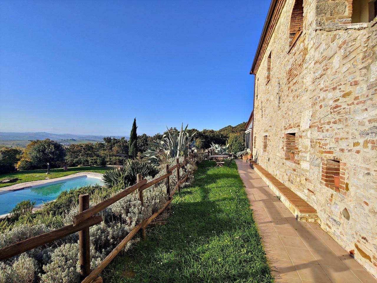 Rustico con giardino a Rapolano Terme