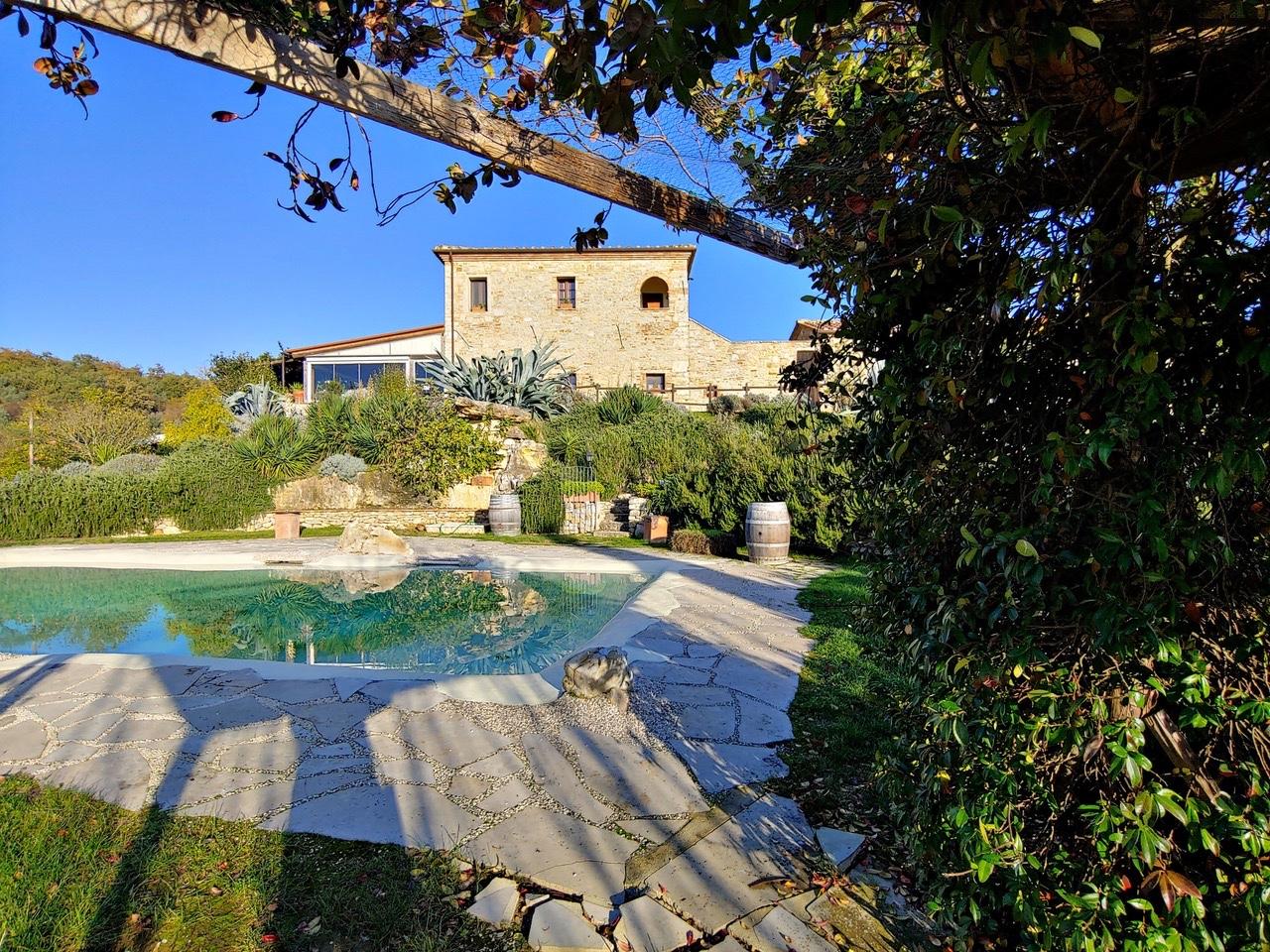 Rustico con giardino a Rapolano Terme