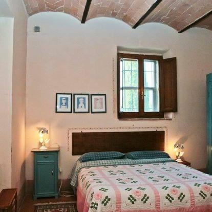 Rustico con giardino a Buonconvento