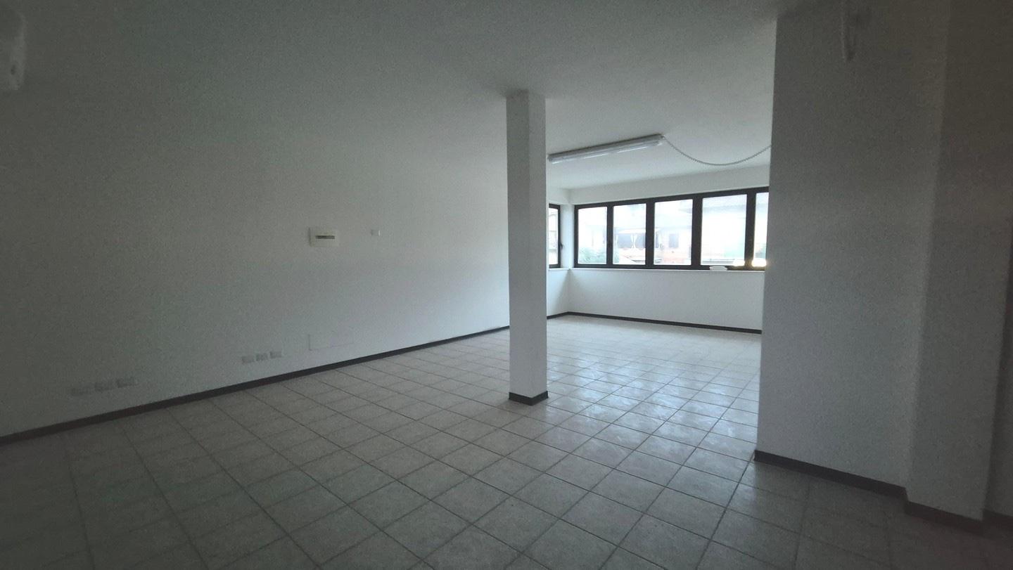 Locale commerciale in affitto, Sovicille san rocco a pilli