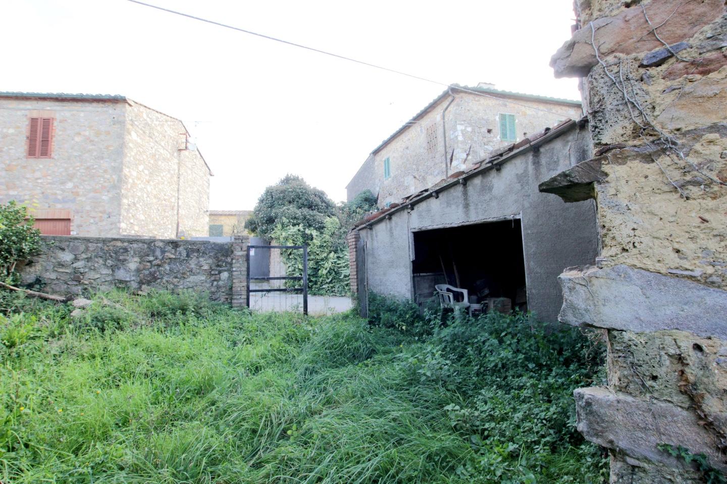 Trilocale con giardino, Monticiano iesa