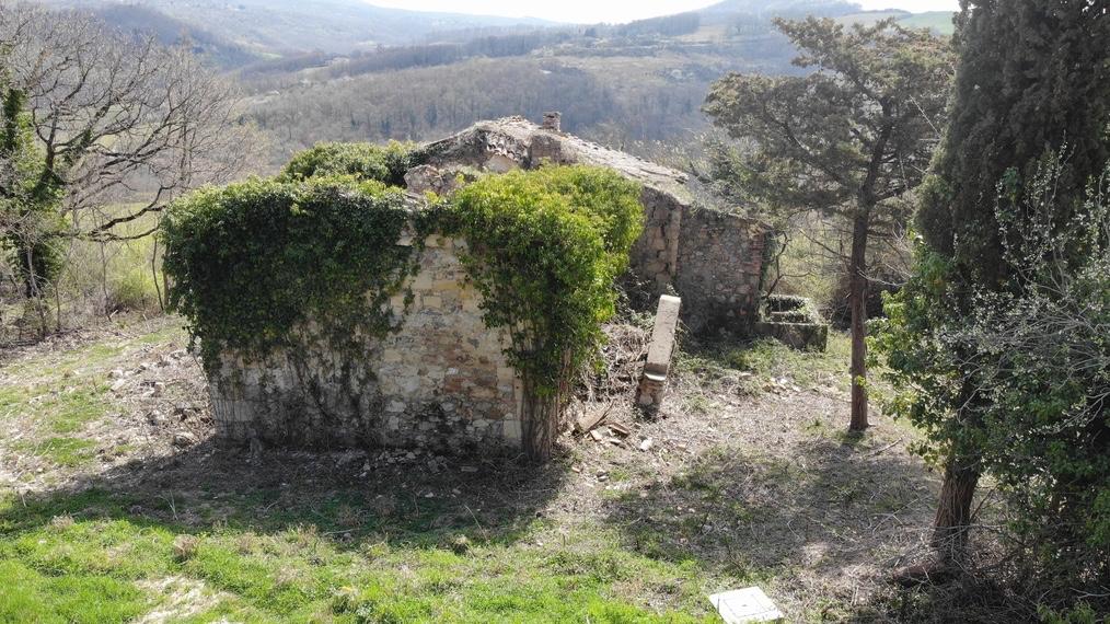 Rustico da ristrutturare a Radicofani