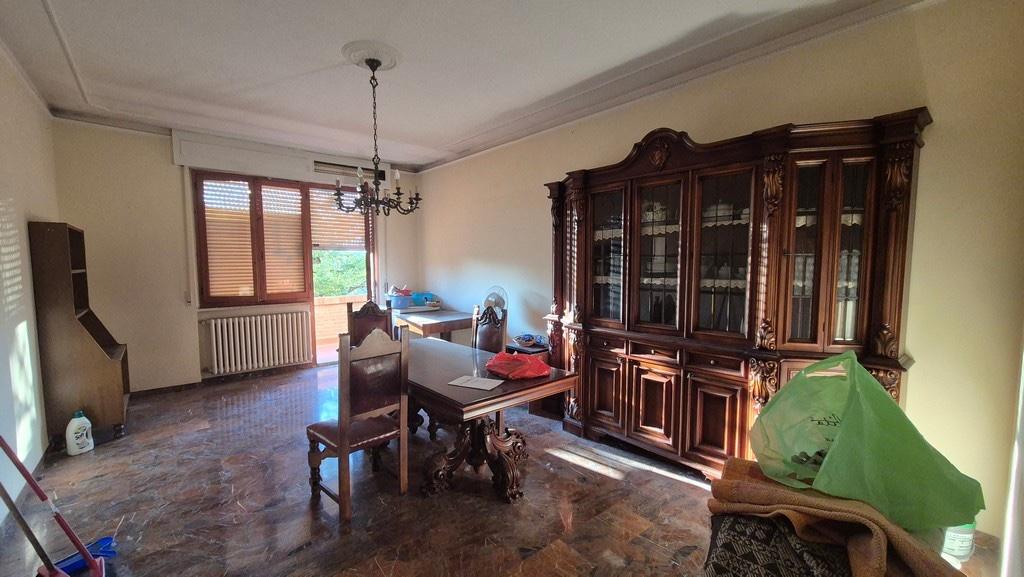 Appartamento con terrazzo, Monteriggioni montarioso