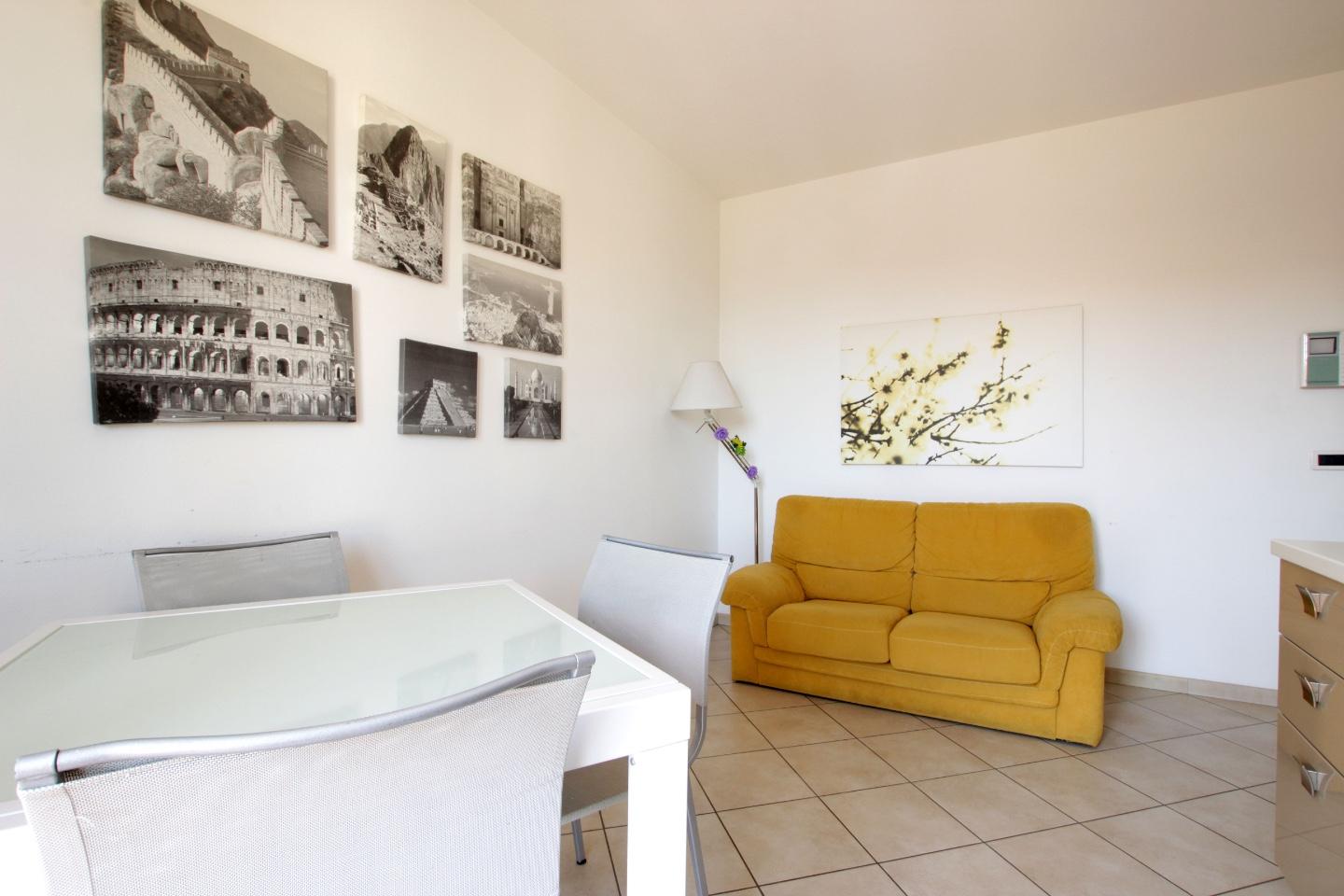 Monolocale con terrazzo, Sovicille rosia