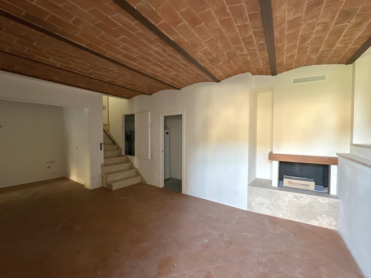 Trilocale con giardino, Sovicille stigliano