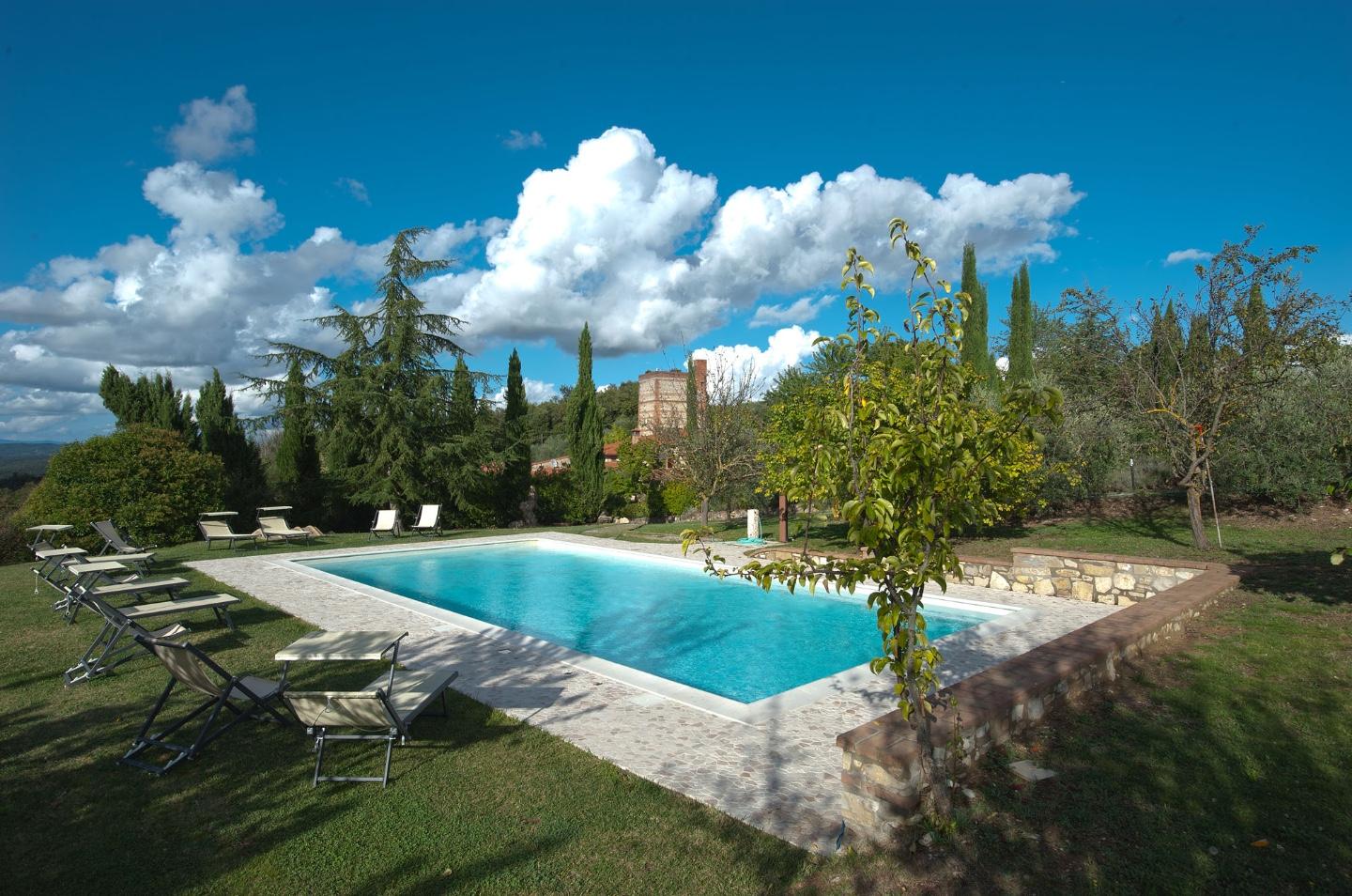Rustico con giardino a Rapolano Terme