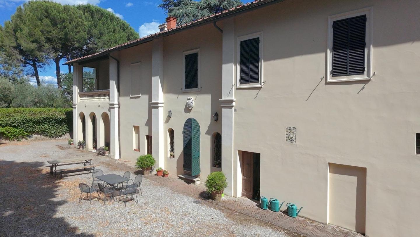 Villa con giardino a Siena