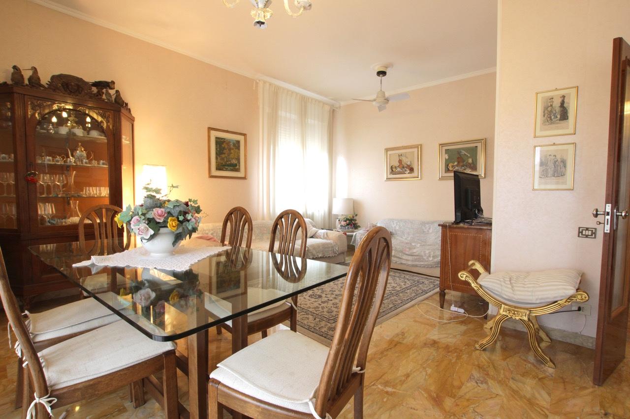 Quadrilocale con terrazzo, Siena mentana