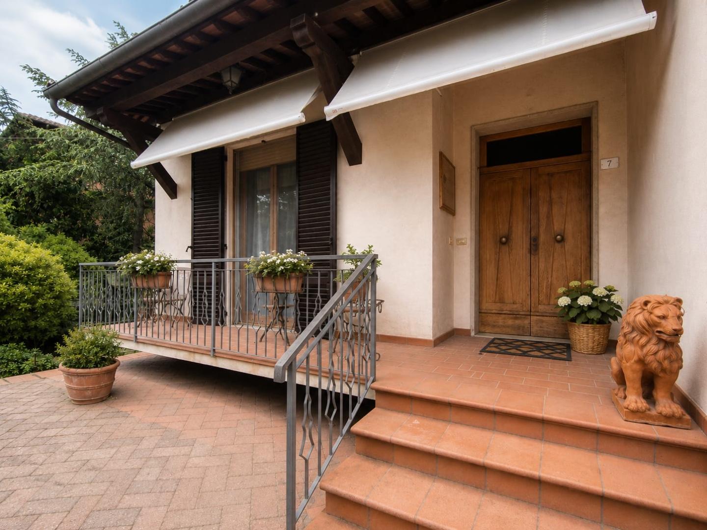 Villa con giardino a Torrita di Siena
