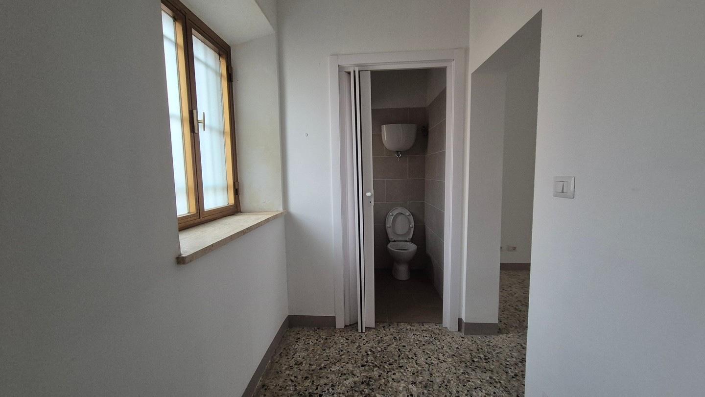 Negozio in affitto, Sovicille san rocco a pilli