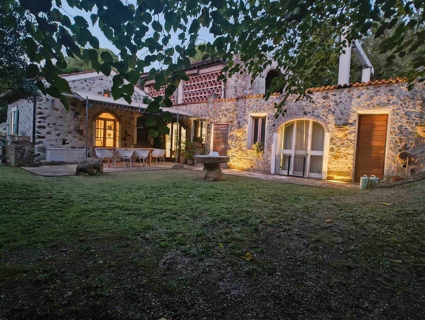 Villa con giardino, Capoliveri lacona