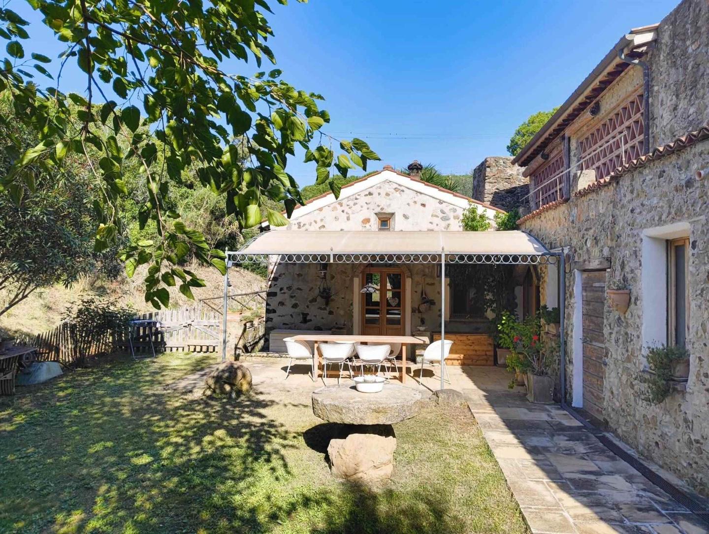 Villa con giardino, Capoliveri lacona