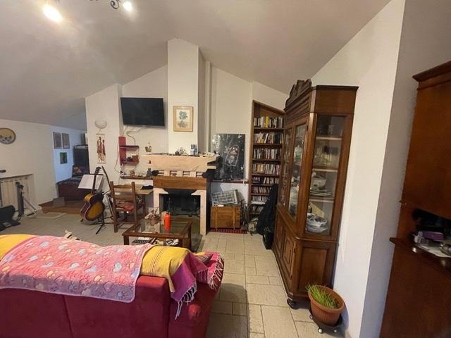Appartamento con terrazzo, Siena costalpino
