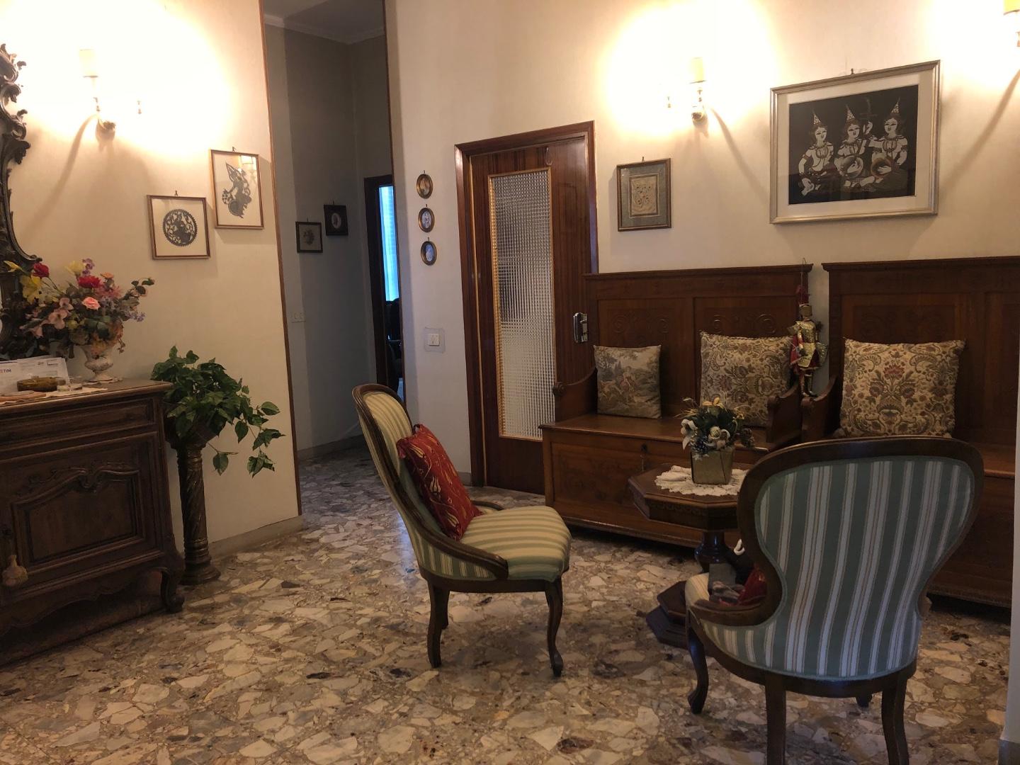 Appartamento con terrazzo a Siena