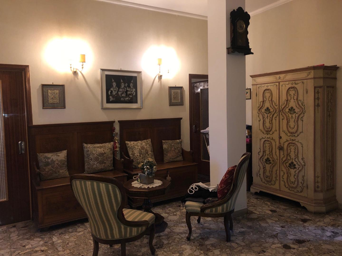 Appartamento con terrazzo a Siena