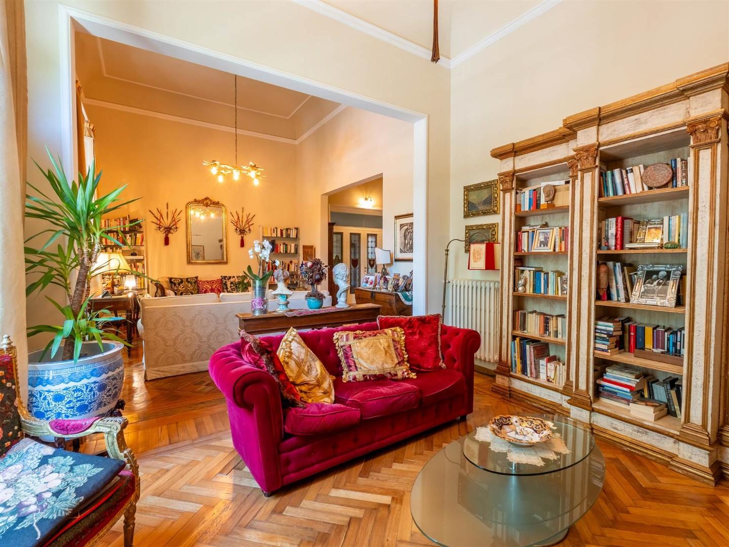 Casa indipendente con terrazzo, Firenze beccaria