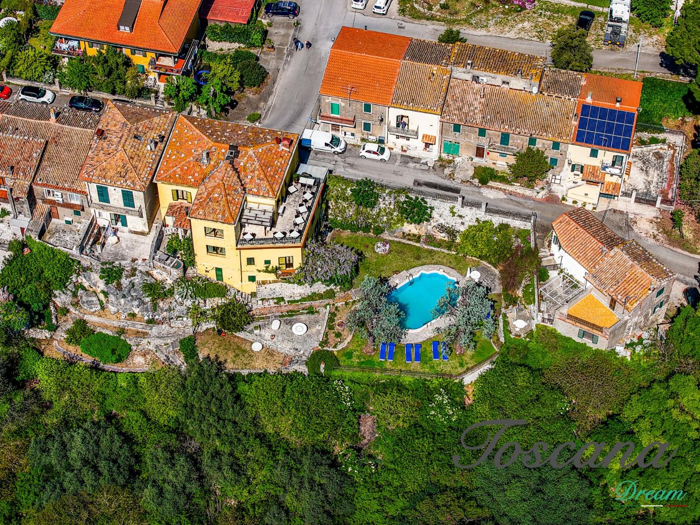 Villa con giardino a Manciano
