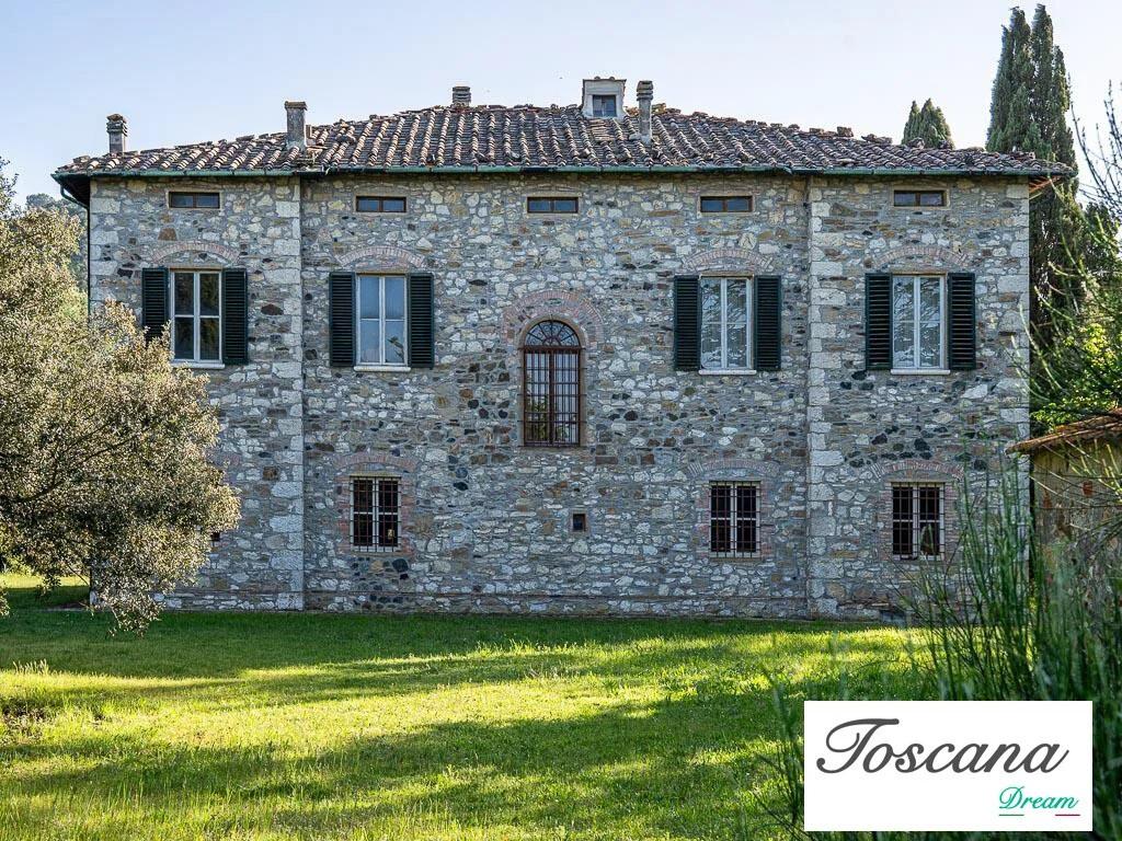 Villa in vendita a Pomarance