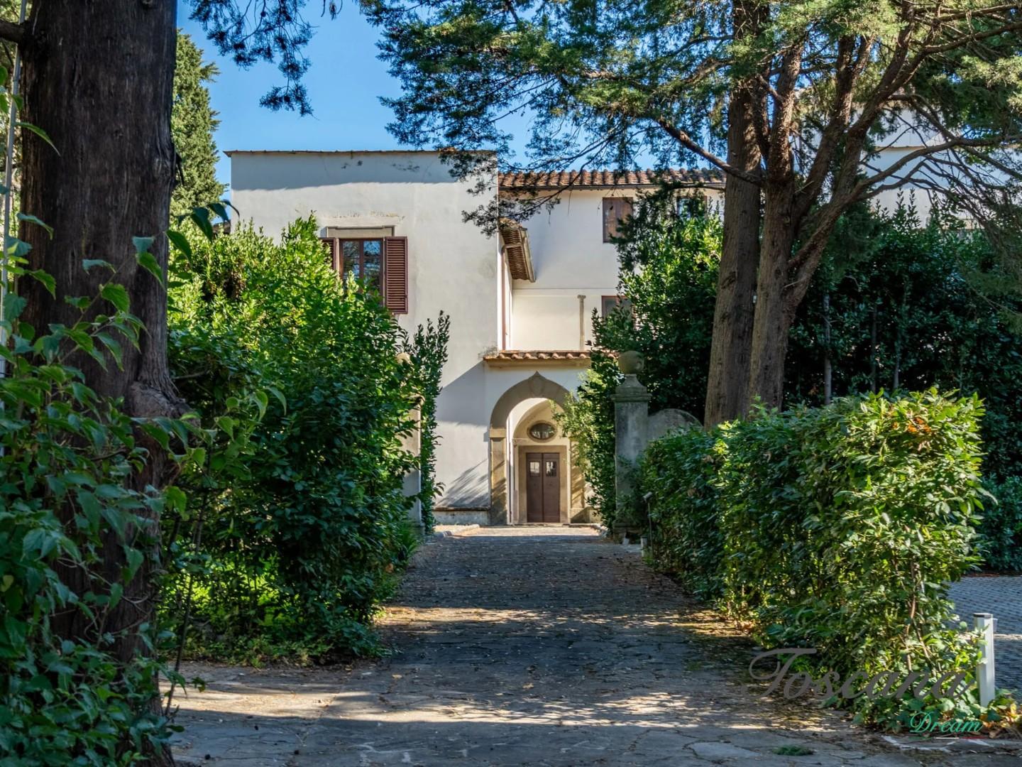 Villa con giardino, Firenze rifredi