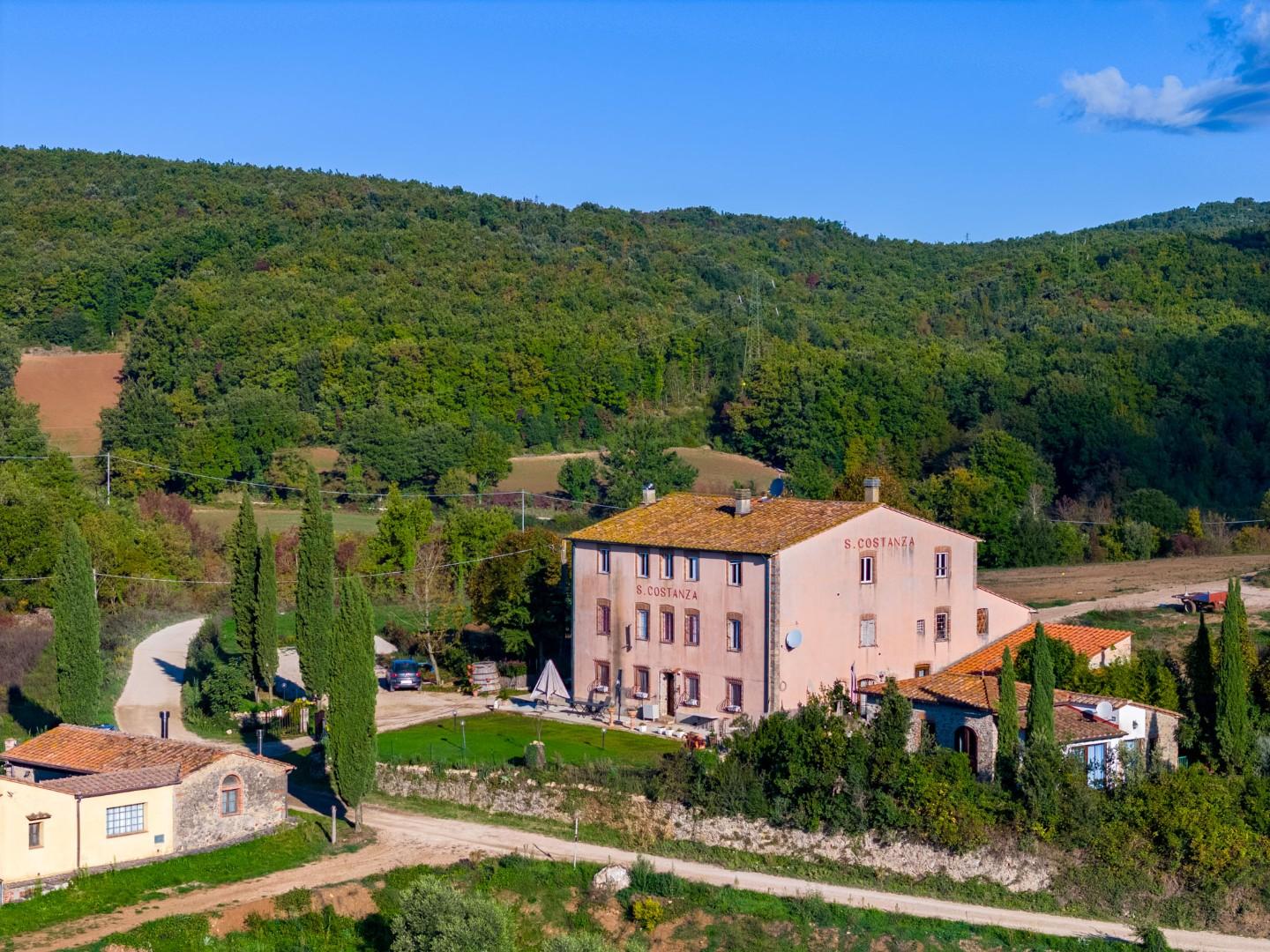 Rustico con terrazzo a Massa Marittima