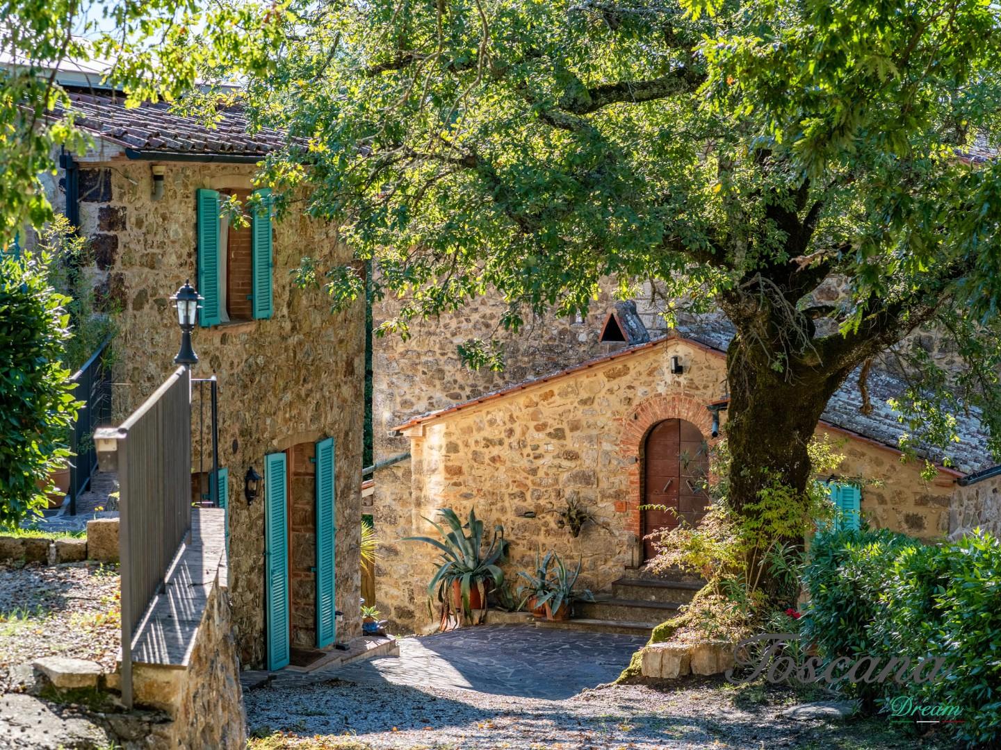Rustico con giardino, Montieri boccheggiano
