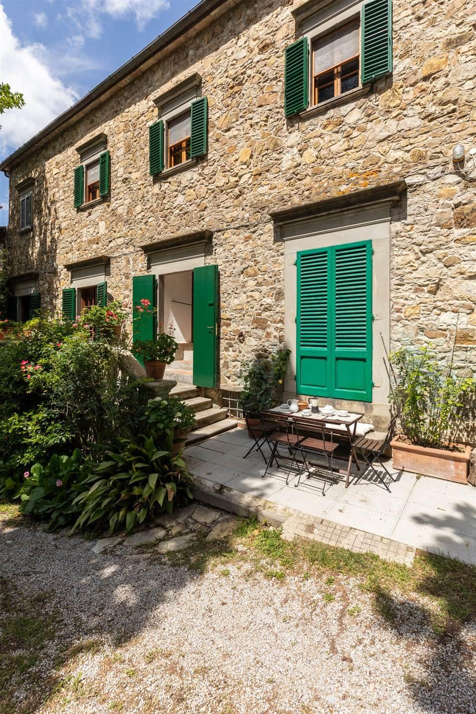 Rustico con giardino a Castellina in Chianti