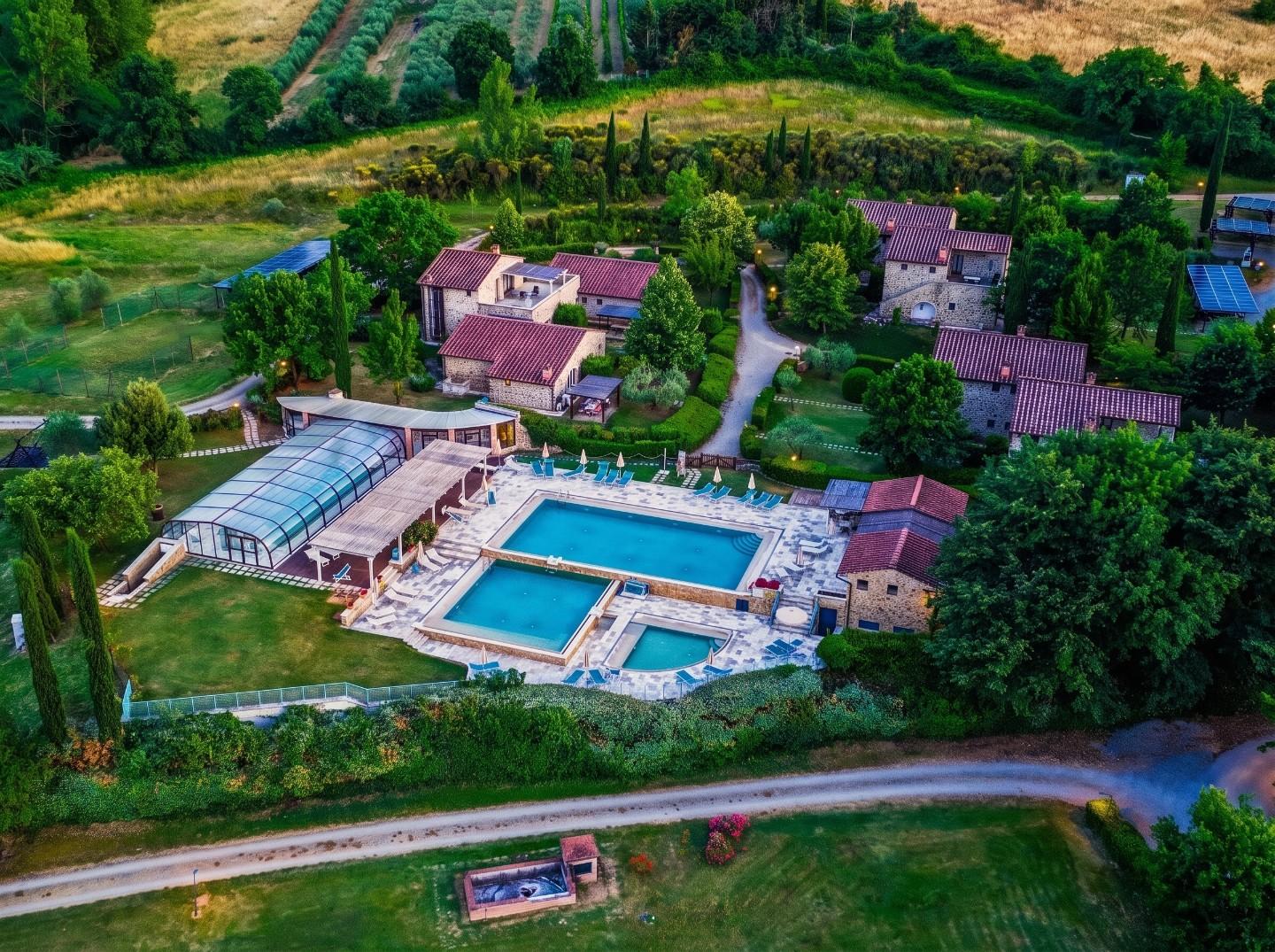 Rustico con giardino a Casole d'Elsa