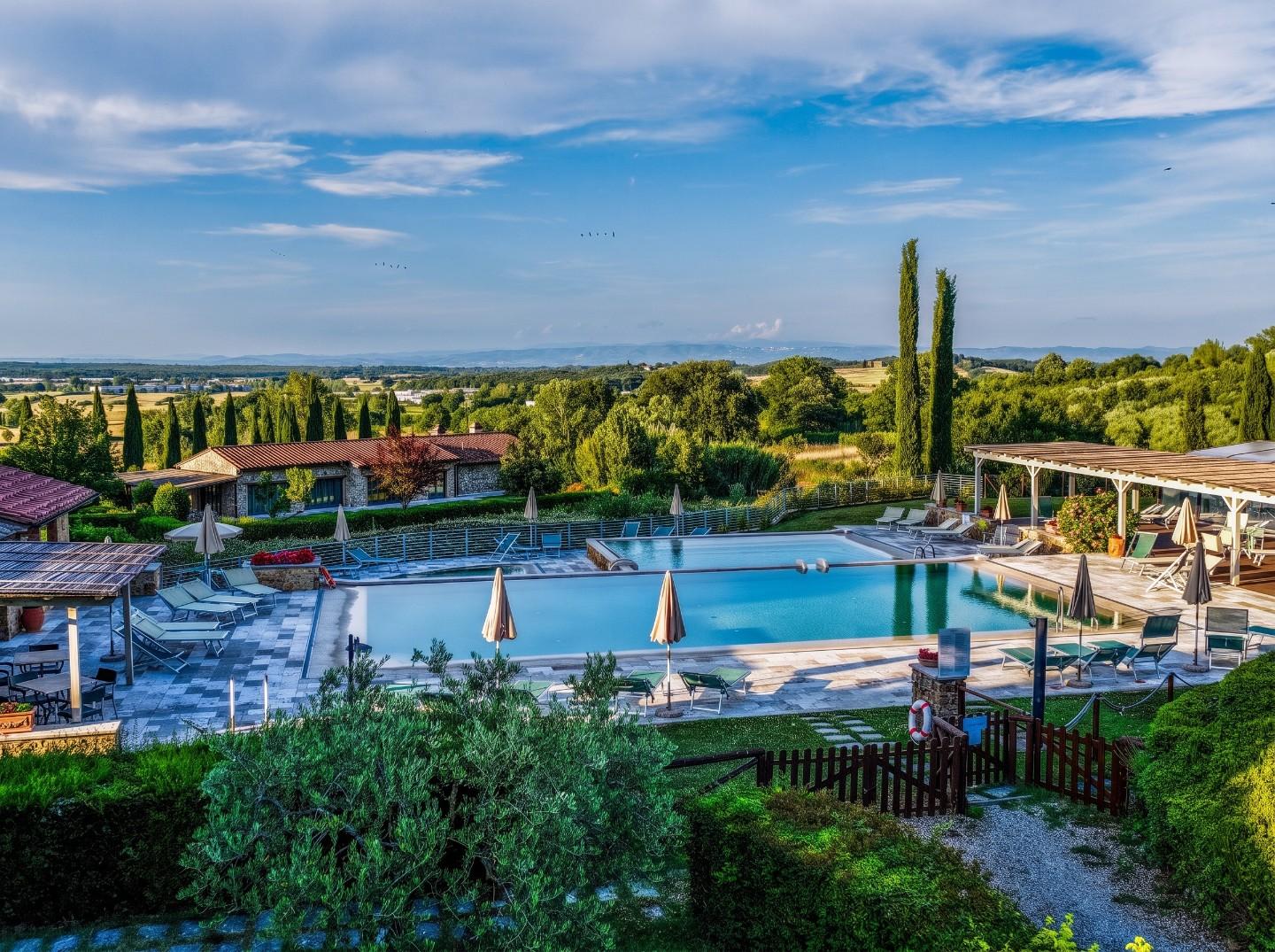 Rustico con giardino a Casole d'Elsa