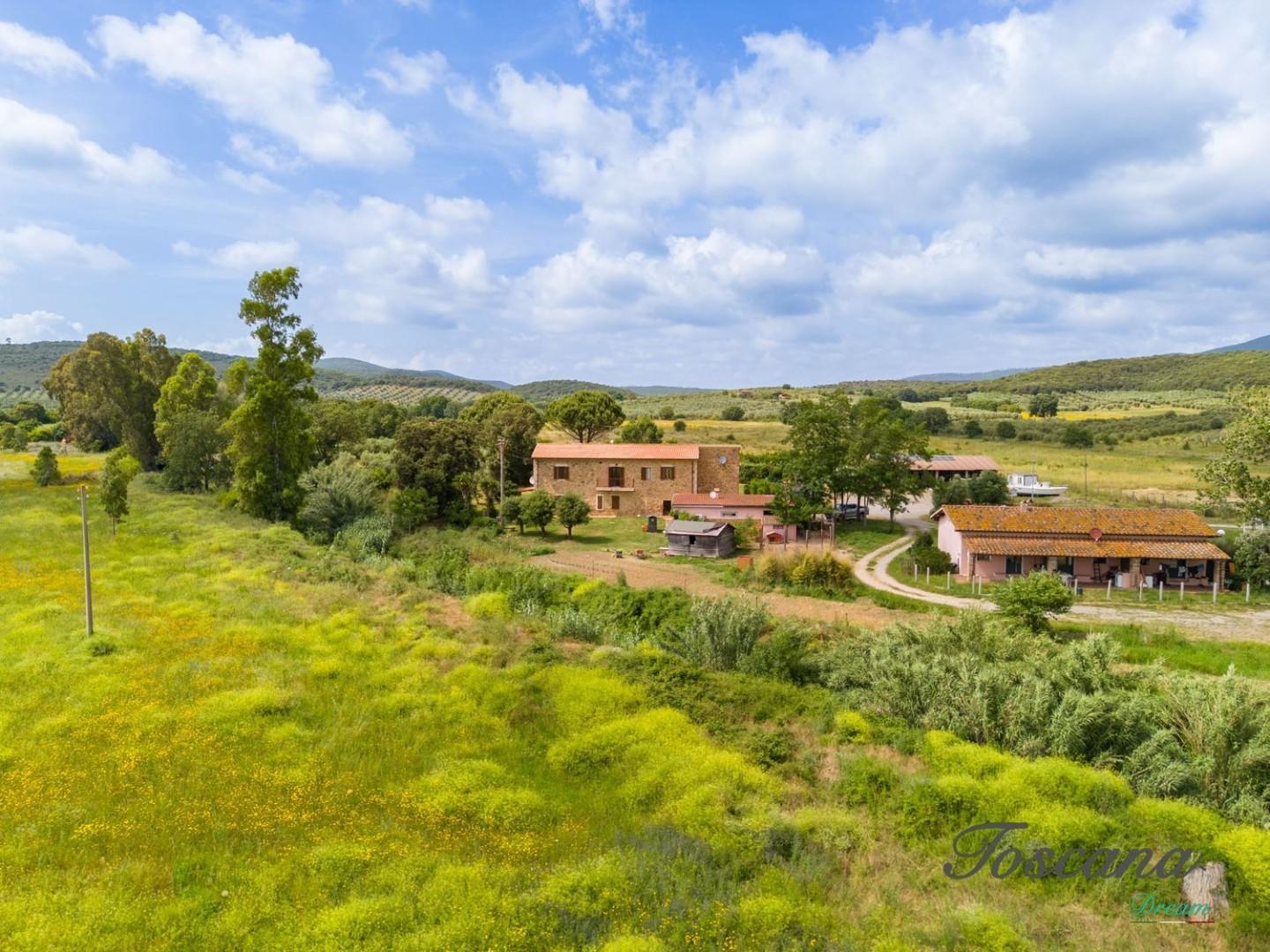 Rustico con giardino a Grosseto