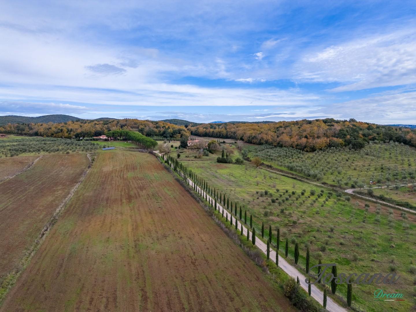 Rustico con terrazzo a Massa Marittima