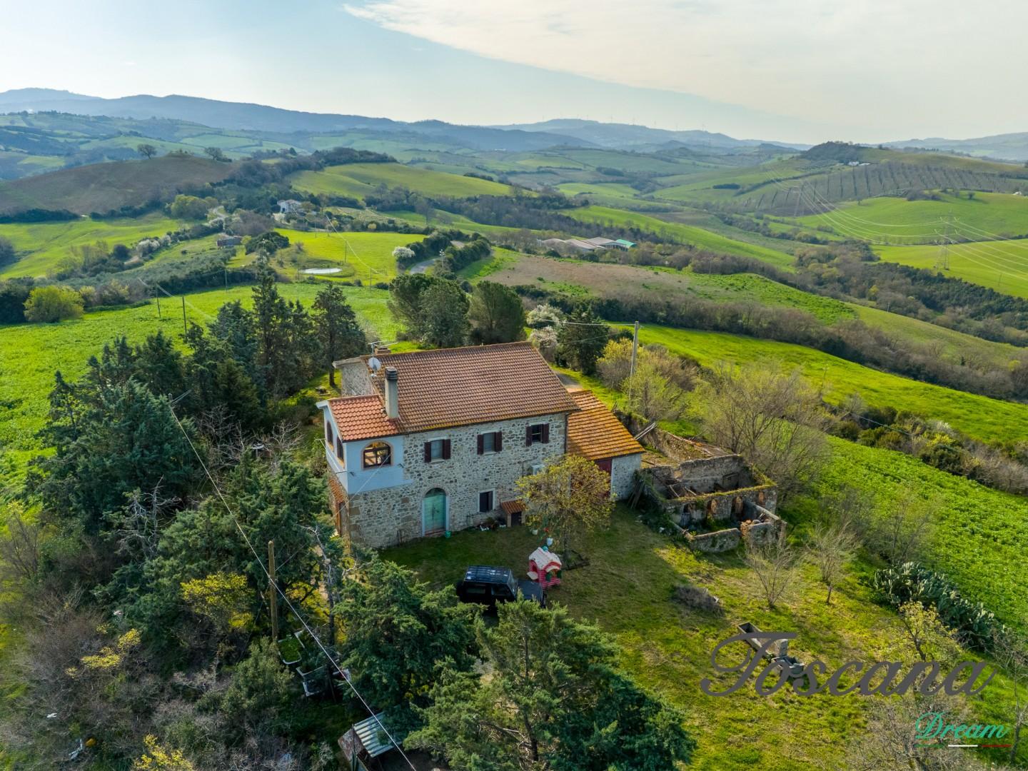 Rustico con terrazzo, Campagnatico granaione