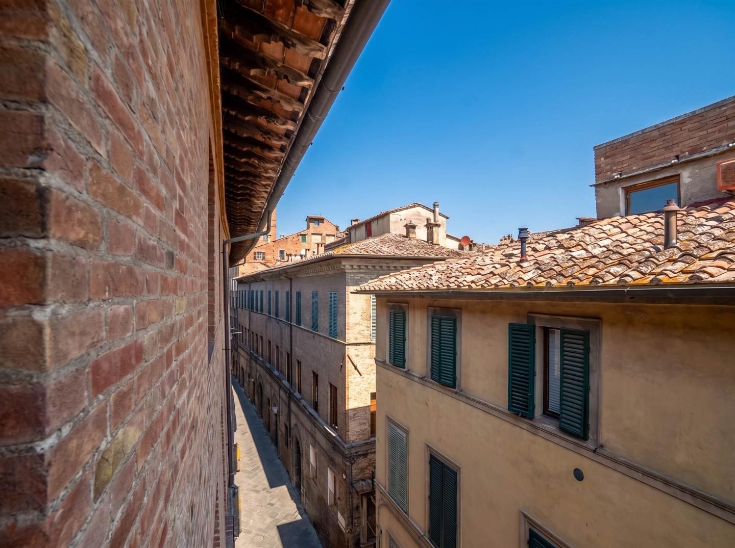 Appartamento nuovo, Siena centro storico