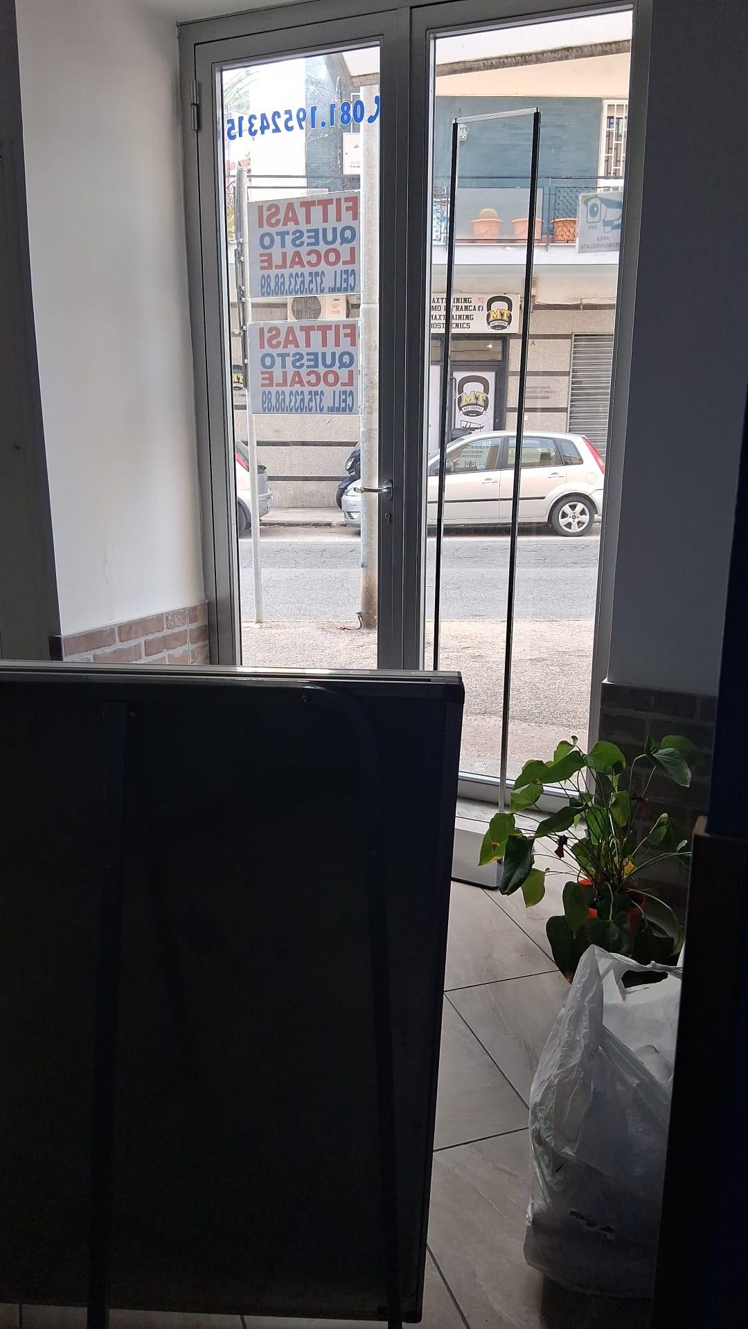 Negozio in affitto, Napoli vomero