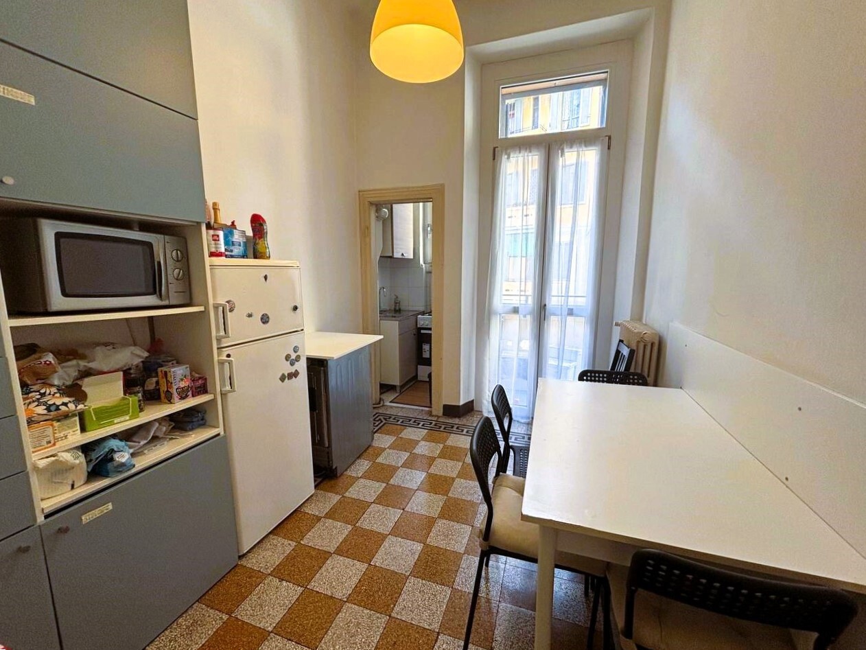 Appartamento con giardino in viale tibaldi 53, Milano