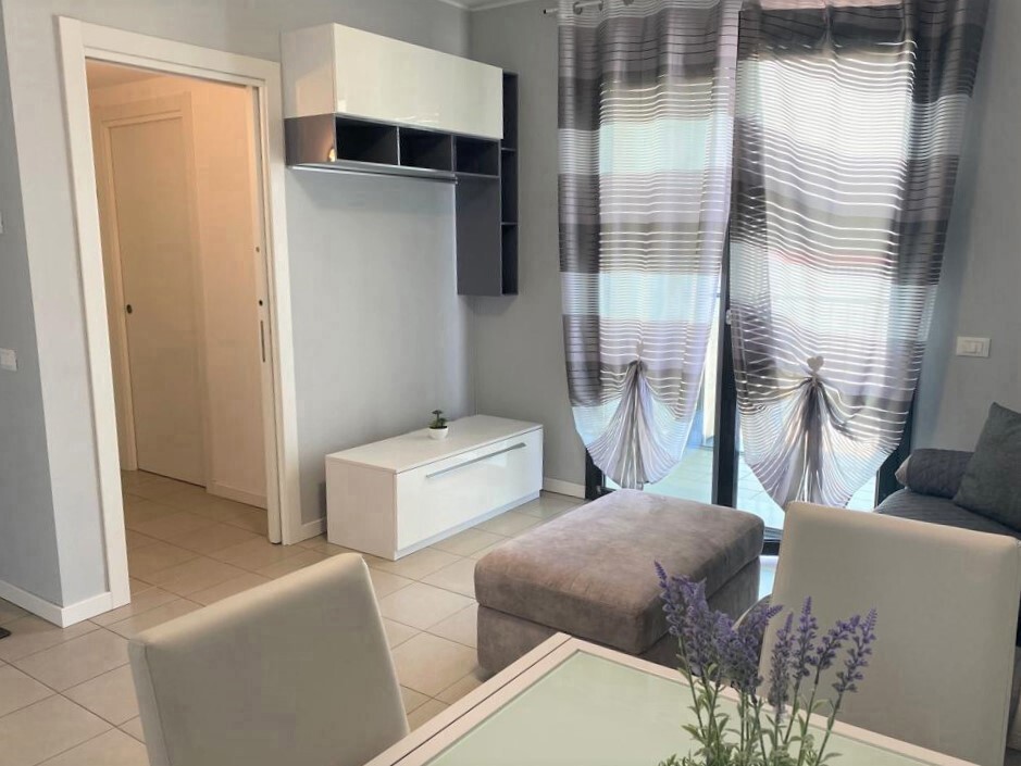 Appartamento ristrutturato in via daimler 8, Milano